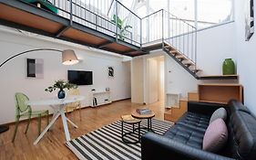Urban House - Bright House Navigli Milan Center